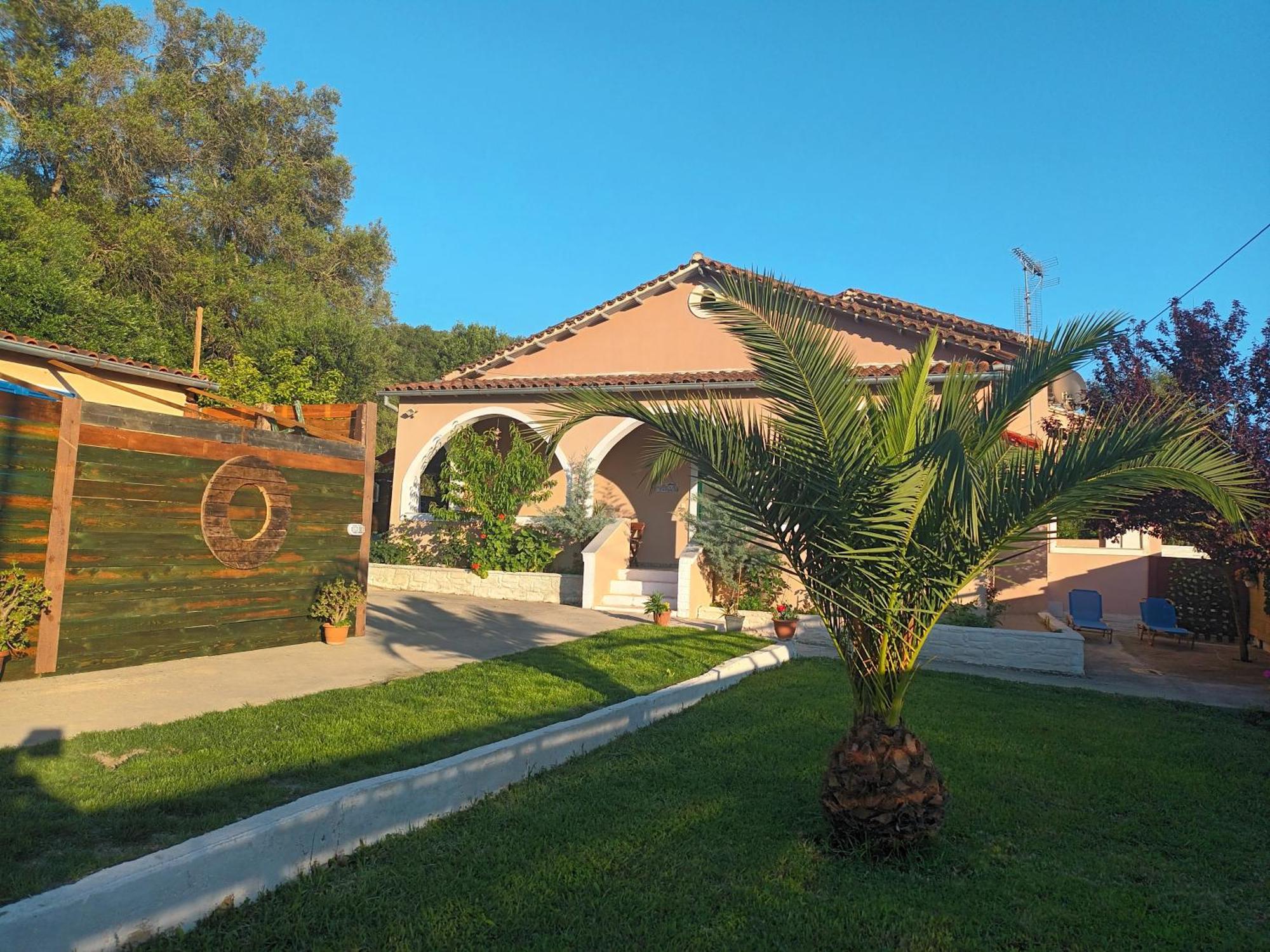 Villa Thanos Marathias  Luaran gambar