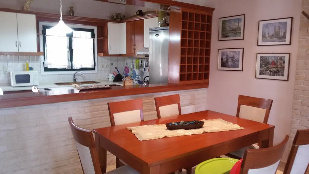 Villa Thanos Marathias  Luaran gambar